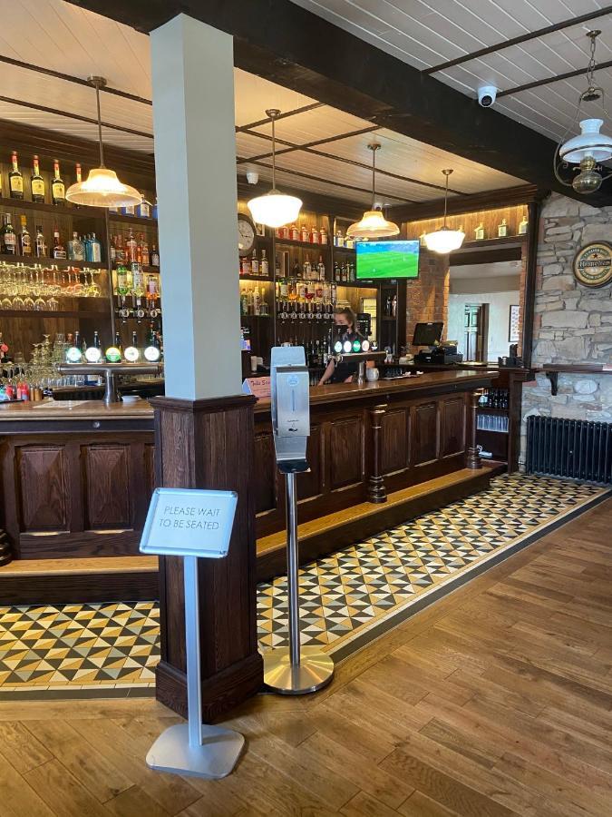 The Copper Still Bar Restaurant & Boutique Rooms Dromod المظهر الخارجي الصورة